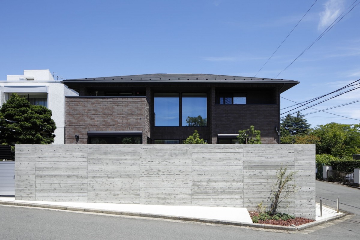 Azamino House